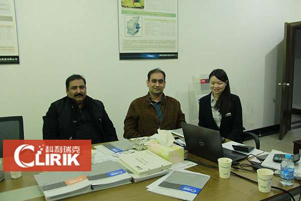 巴基斯坦客戶考察超細(xì)微粉磨